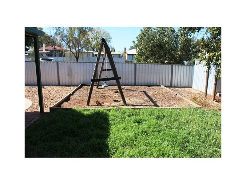 19 Murray Street, Cobar NSW 2835