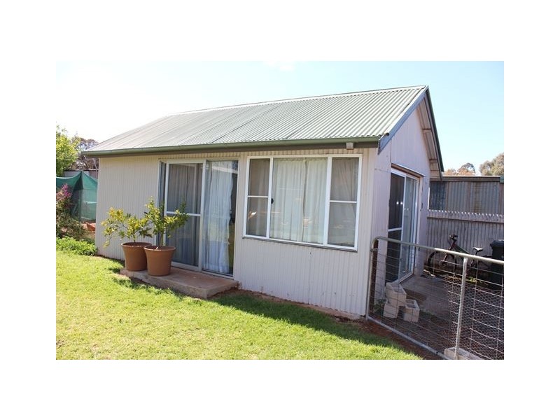 49 Bradley Street, Cobar NSW 2835