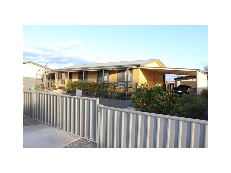2 Eleventh Street, Cobar NSW 2835