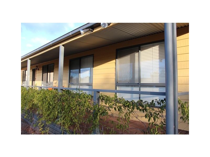 2 Eleventh Street, Cobar NSW 2835