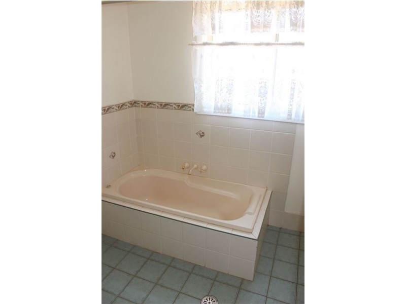 1 Brough Street, Cobar NSW 2835