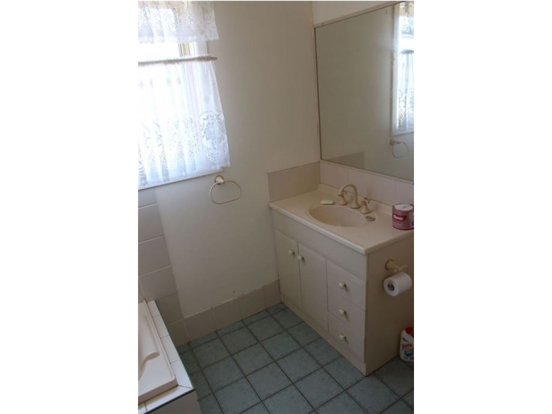 1 Brough Street, Cobar NSW 2835