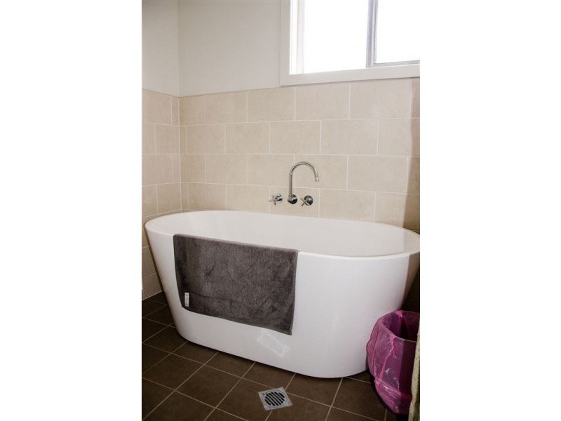 27 Green Street, Cobar NSW 2835