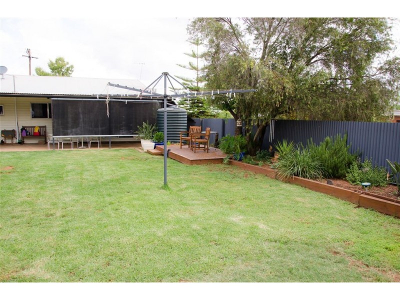 27 Green Street, Cobar NSW 2835