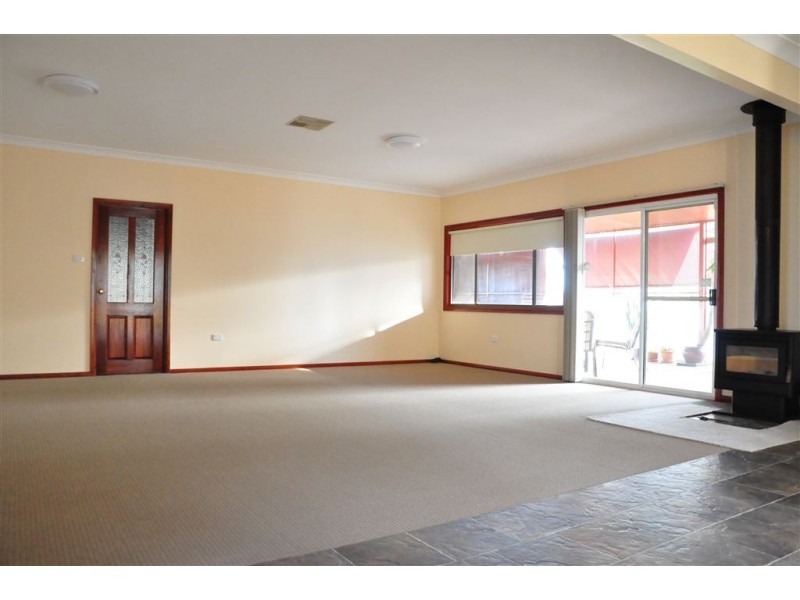 52 Dapville Street, Cobar NSW 2835