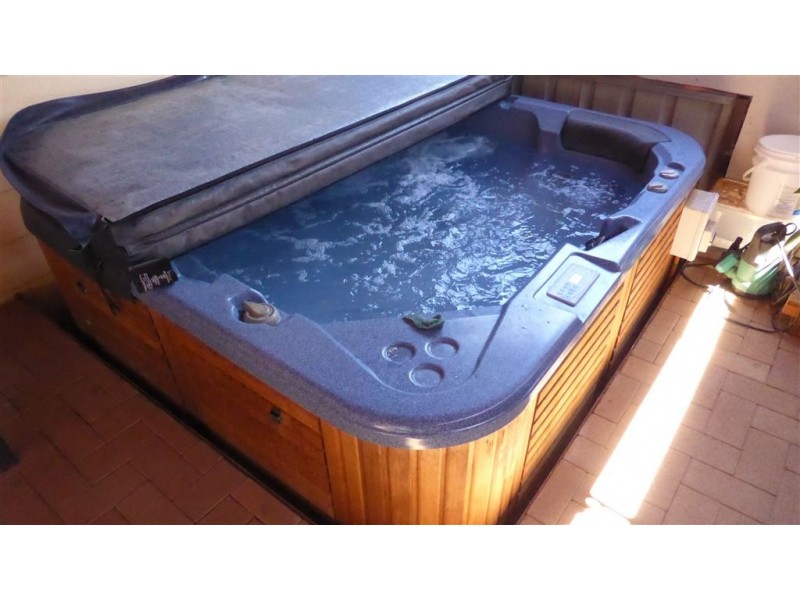 52 Dapville Street, Cobar NSW 2835