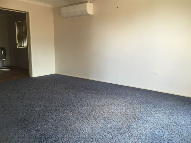 16 Irwin Street, Cobar NSW 2835