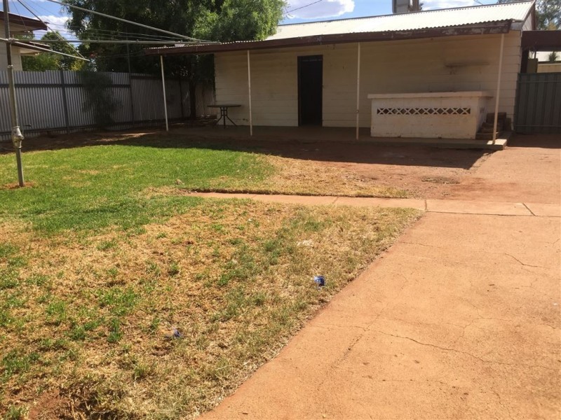 16 Irwin Street, Cobar NSW 2835