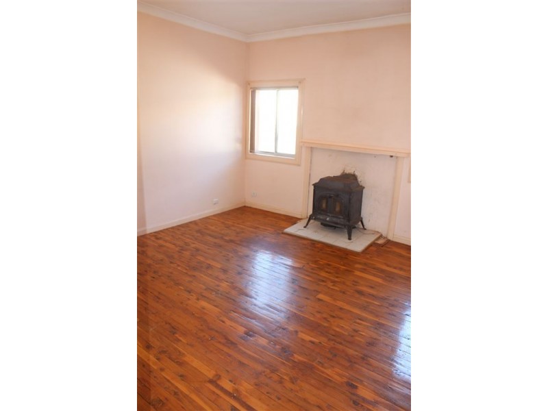 40 Becker Street, Cobar NSW 2835