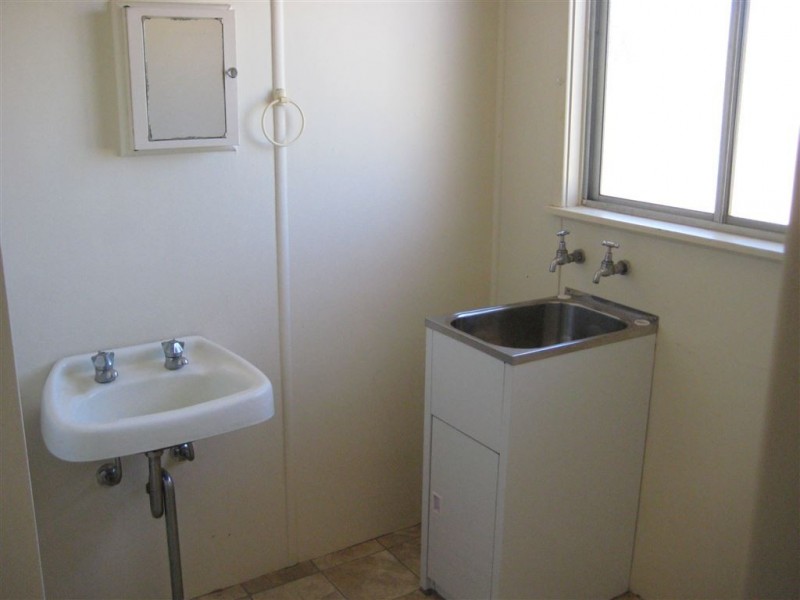 B/24 Matthews, Cobar NSW 2835