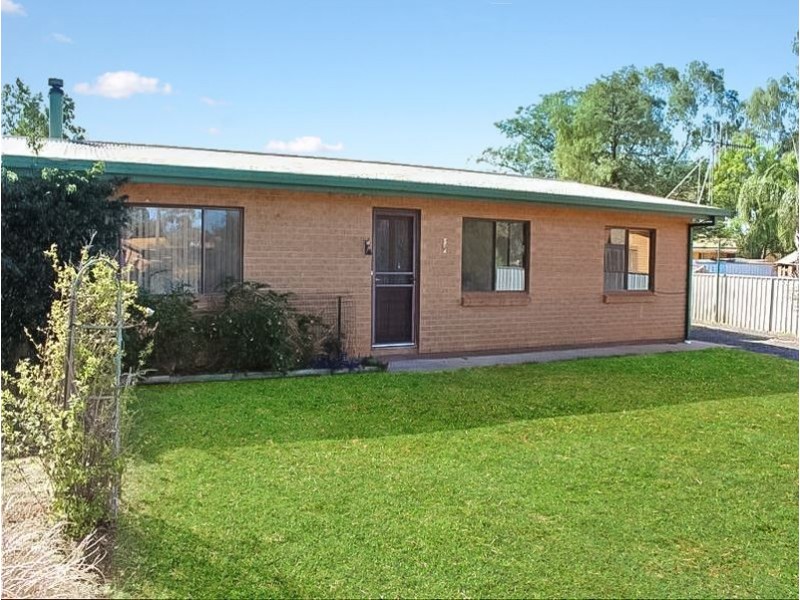 8 Cypress Place, Cobar NSW 2835