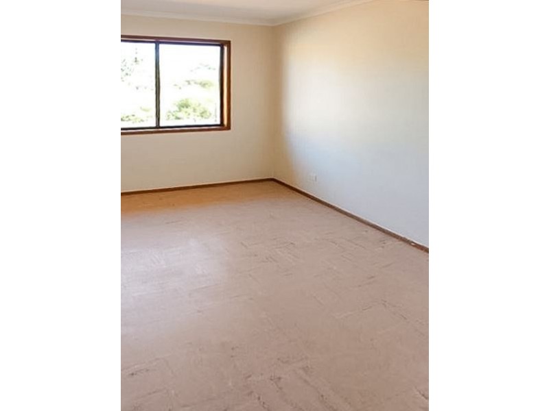 8 Cypress Place, Cobar NSW 2835