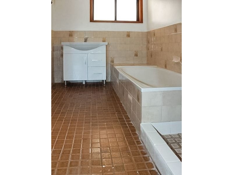 8 Cypress Place, Cobar NSW 2835