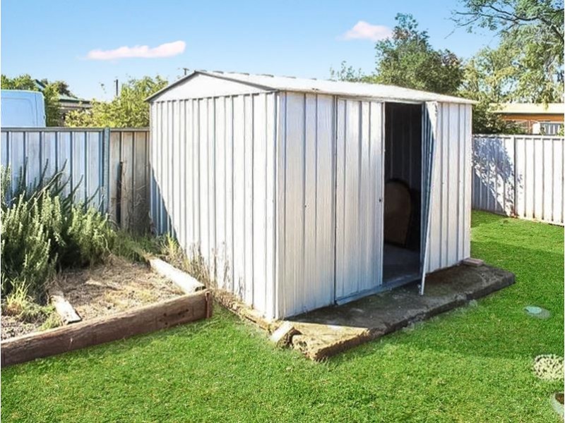 8 Cypress Place, Cobar NSW 2835
