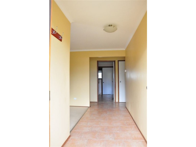 16 Tindera Street, Cobar NSW 2835