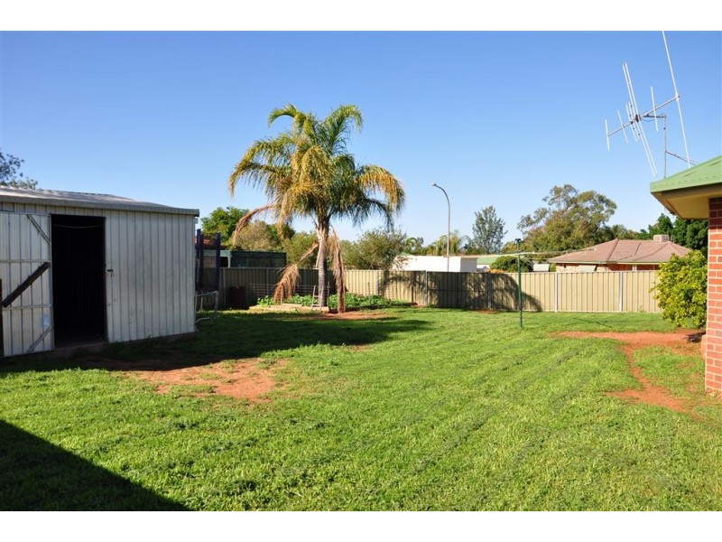 2 Baldry Close, Cobar NSW 2835