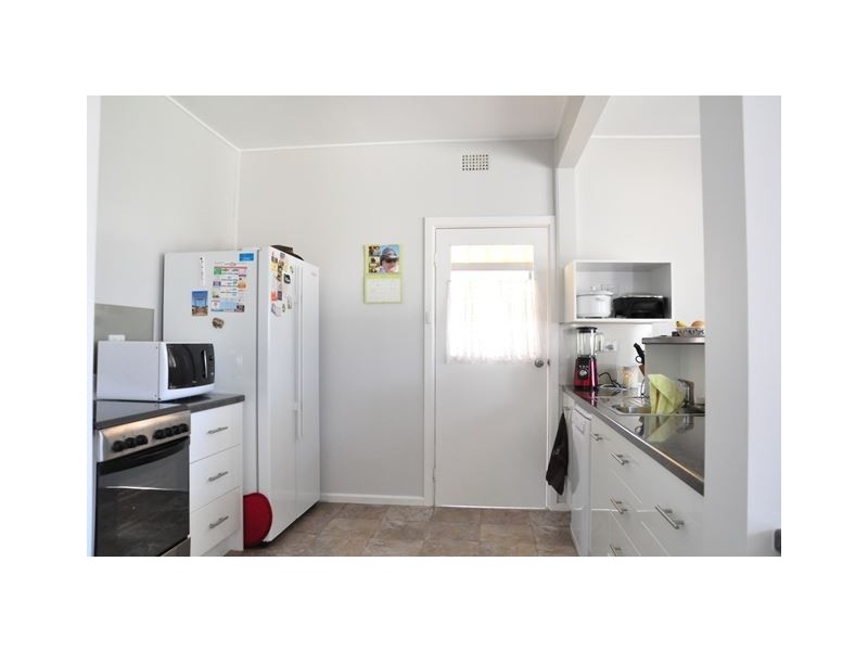 10 Wetherell Crescent, Cobar NSW 2835