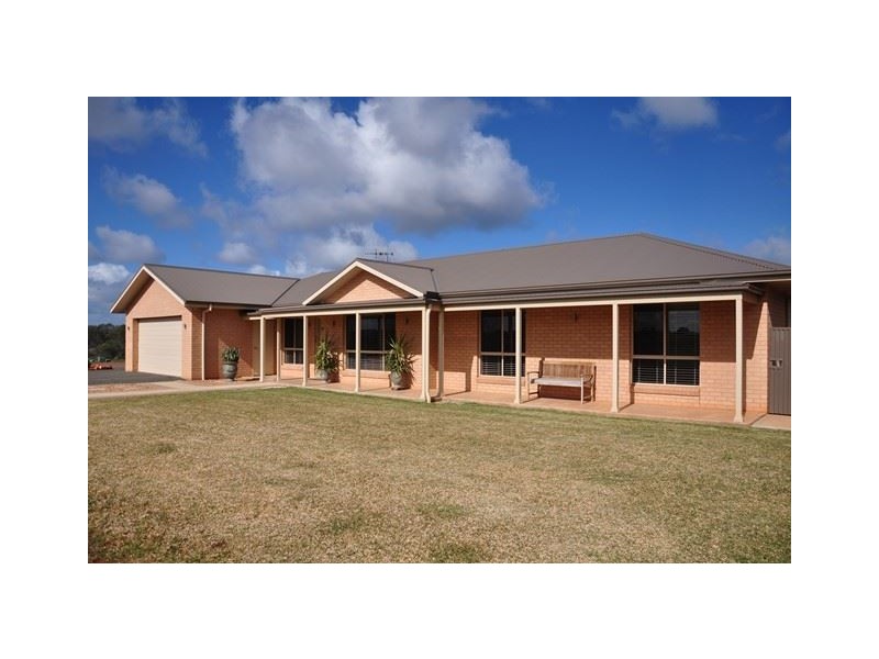 16 Annie’s Lane, Cobar NSW 2835