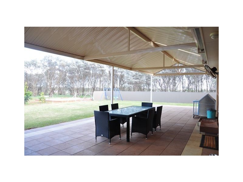 16 Annie’s Lane, Cobar NSW 2835
