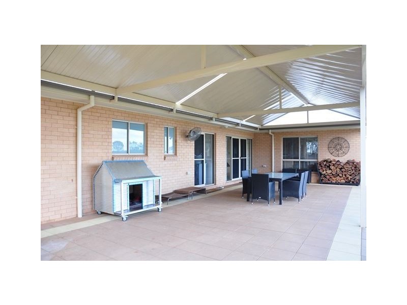 16 Annie’s Lane, Cobar NSW 2835