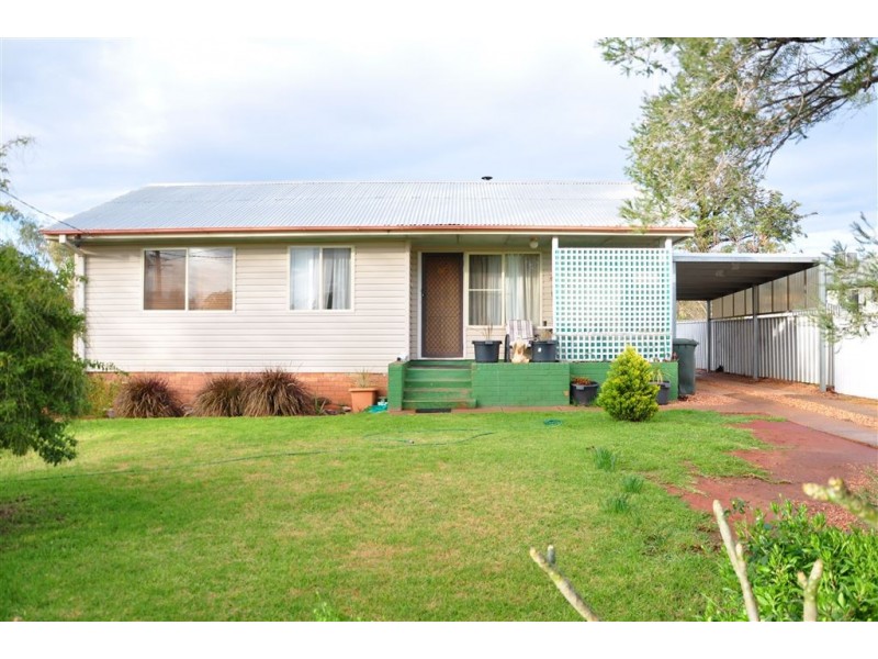 16 Mopone Street, Cobar NSW 2835