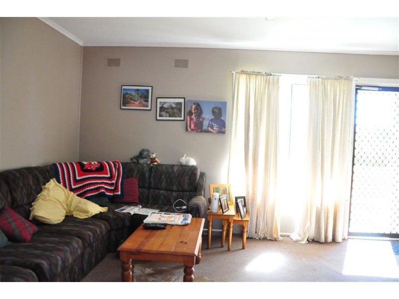 16 Mopone Street, Cobar NSW 2835