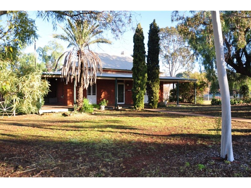 13 Murray Street, Cobar NSW 2835