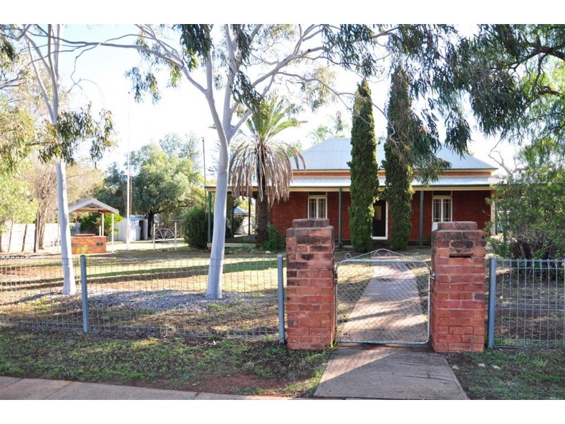 13 Murray Street, Cobar NSW 2835