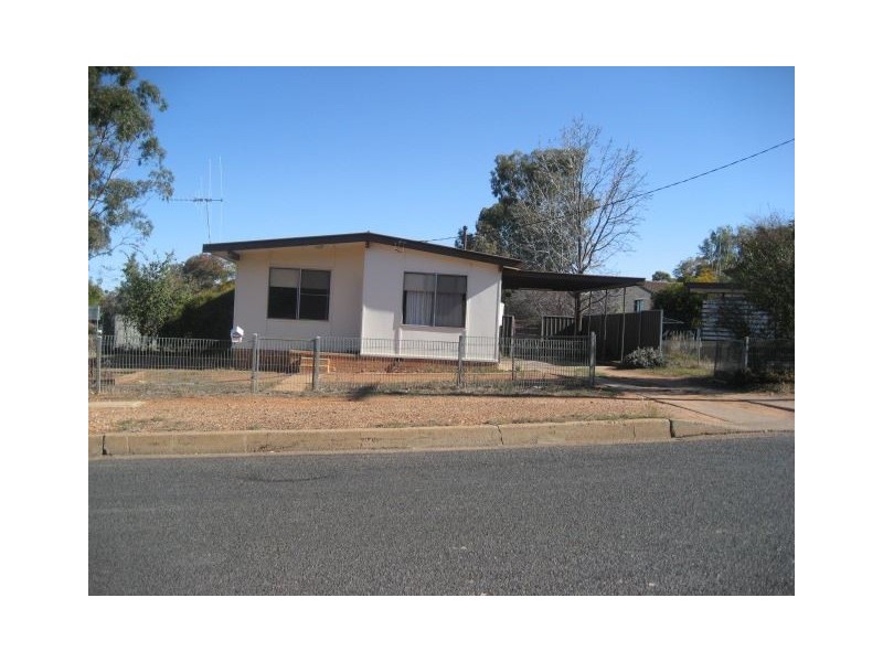 6 Wetherell Crescent, Cobar NSW 2835