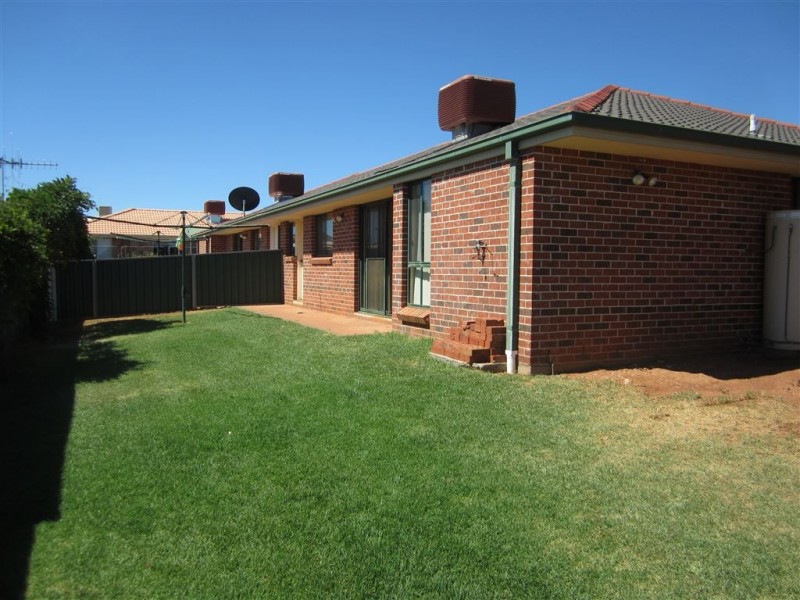1 Bannister Court, Cobar NSW 2835