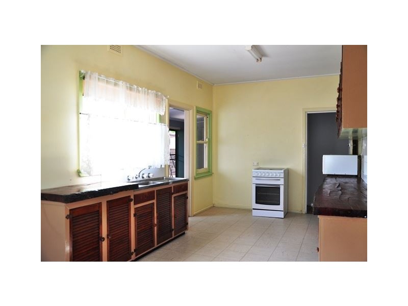 37 Margaret Street, Cobar NSW 2835
