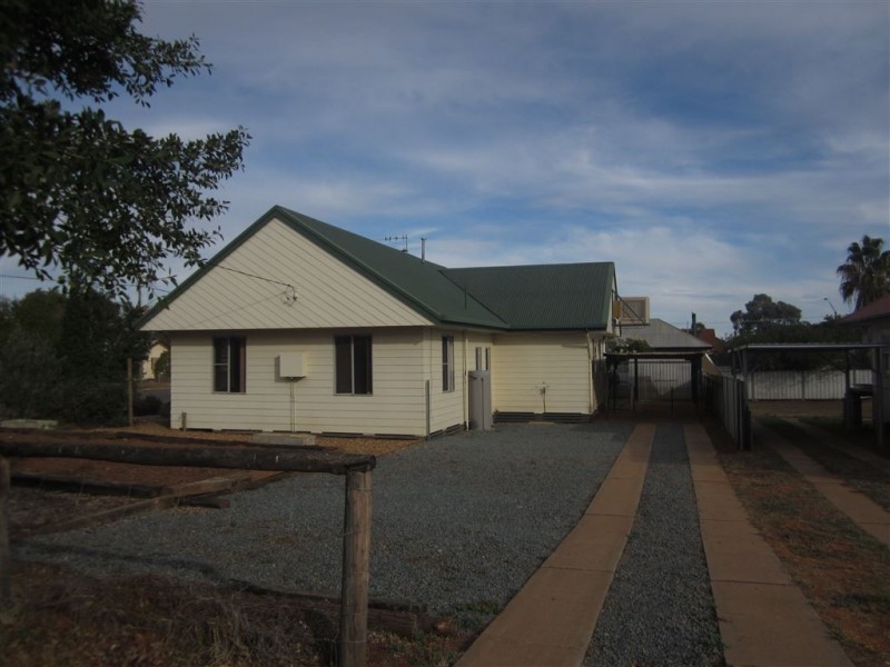 19 Murray Street, Cobar NSW 2835