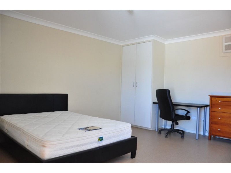 2/36 Lewis Street, Cobar NSW 2835