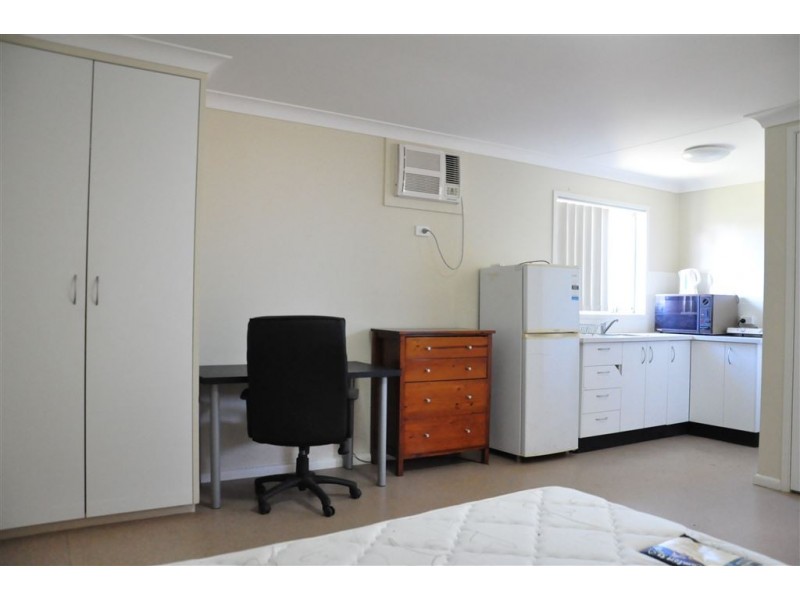 2/36 Lewis Street, Cobar NSW 2835
