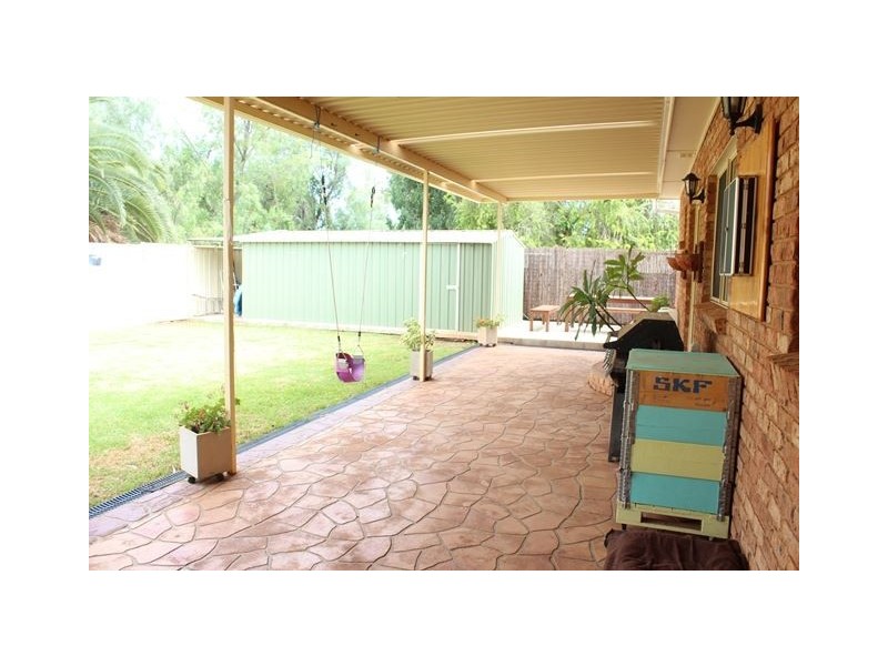 11 Booroomugga Street, Cobar NSW 2835