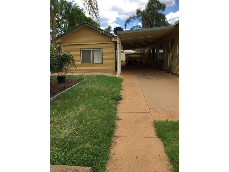 3/53 becker street, Cobar NSW 2835