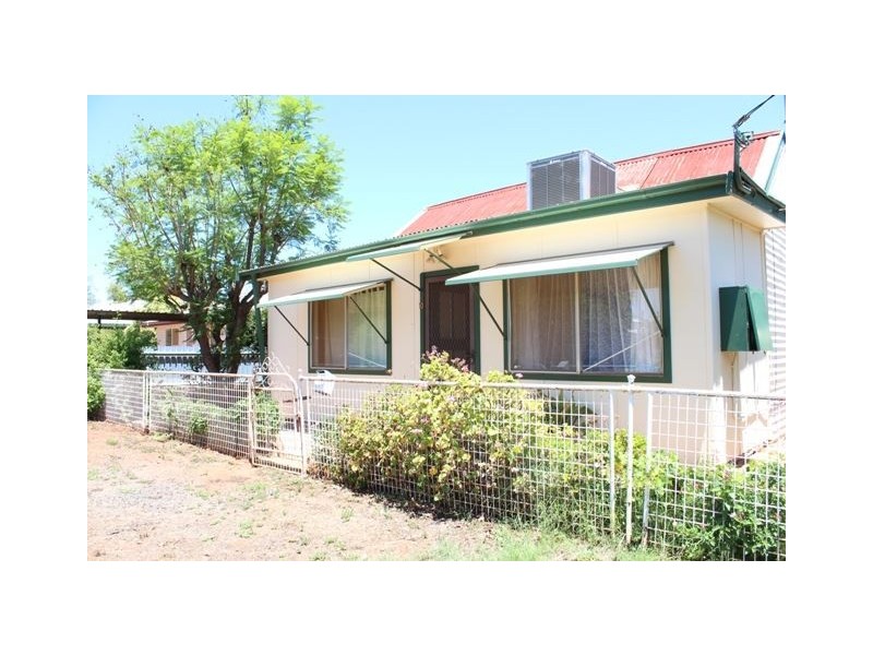 10 Bradley Street, Cobar NSW 2835