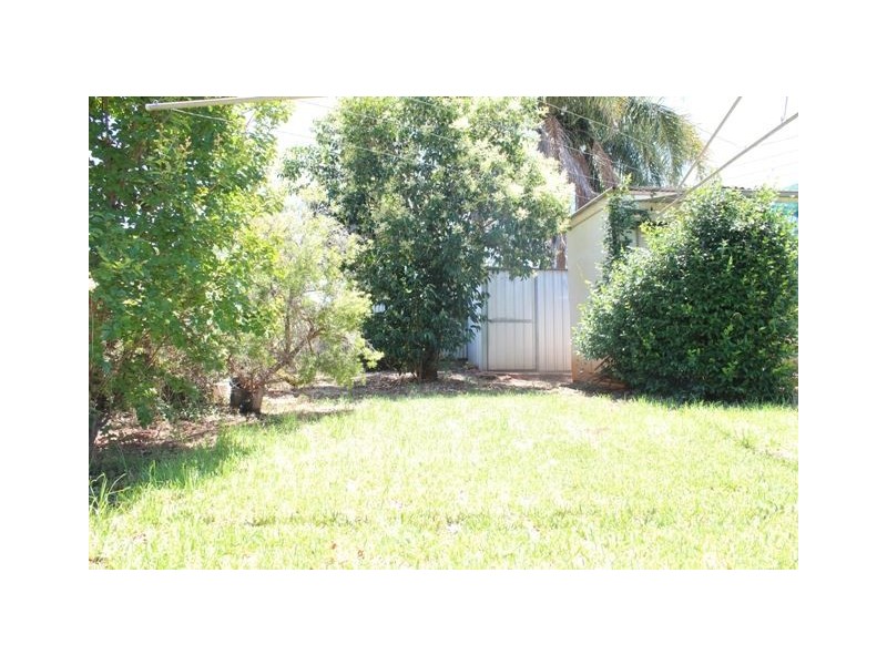 10 Bradley Street, Cobar NSW 2835