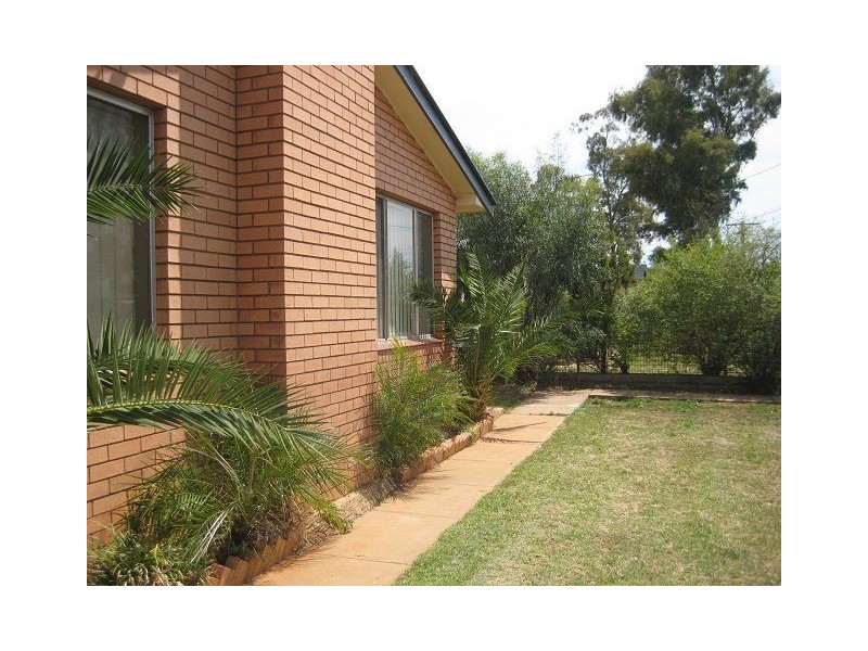 5 Fletcher St, Cobar NSW 2835