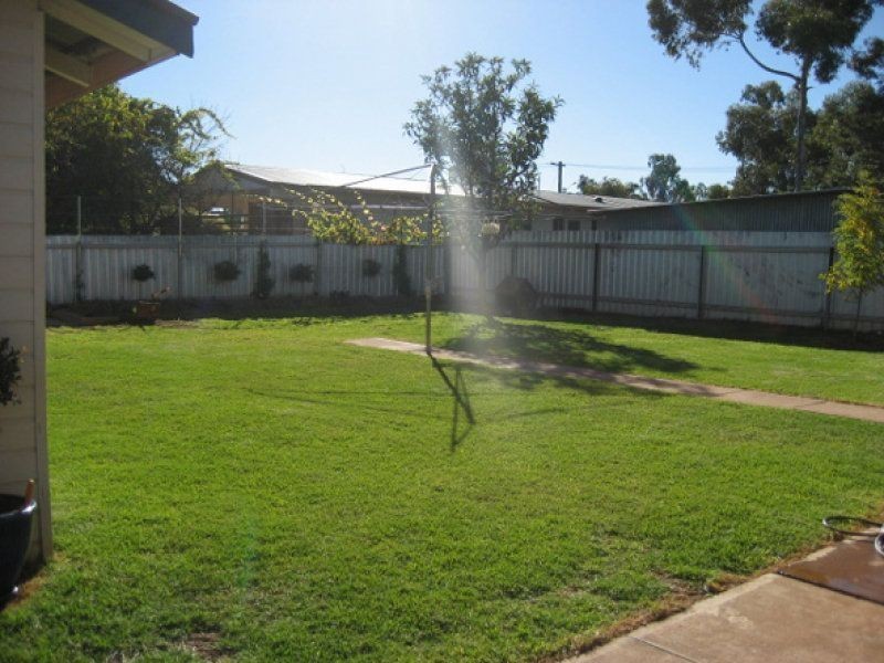 5 Fletcher St, Cobar NSW 2835