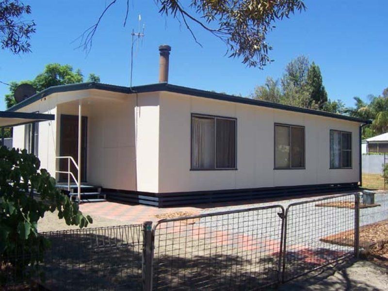 41 Brough Street, Cobar NSW 2835
