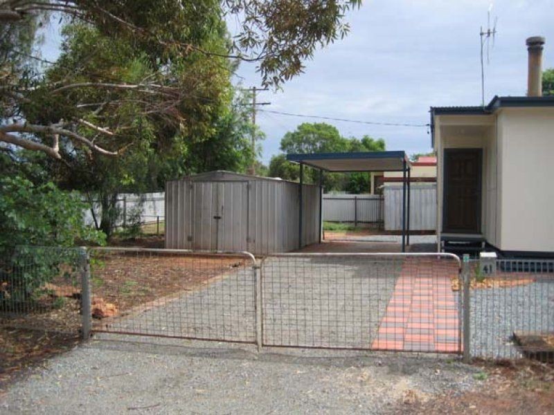 41 Brough Street, Cobar NSW 2835