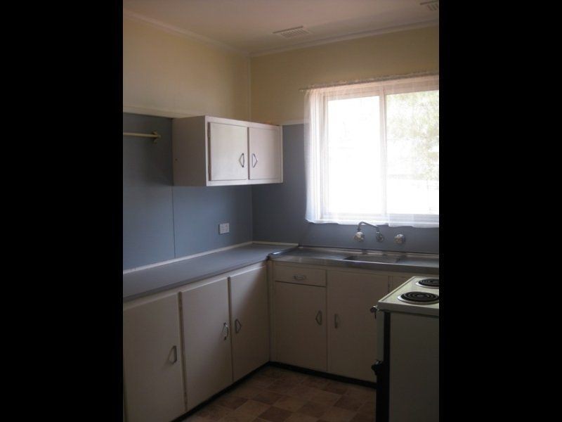 49 Green St, Cobar NSW 2835