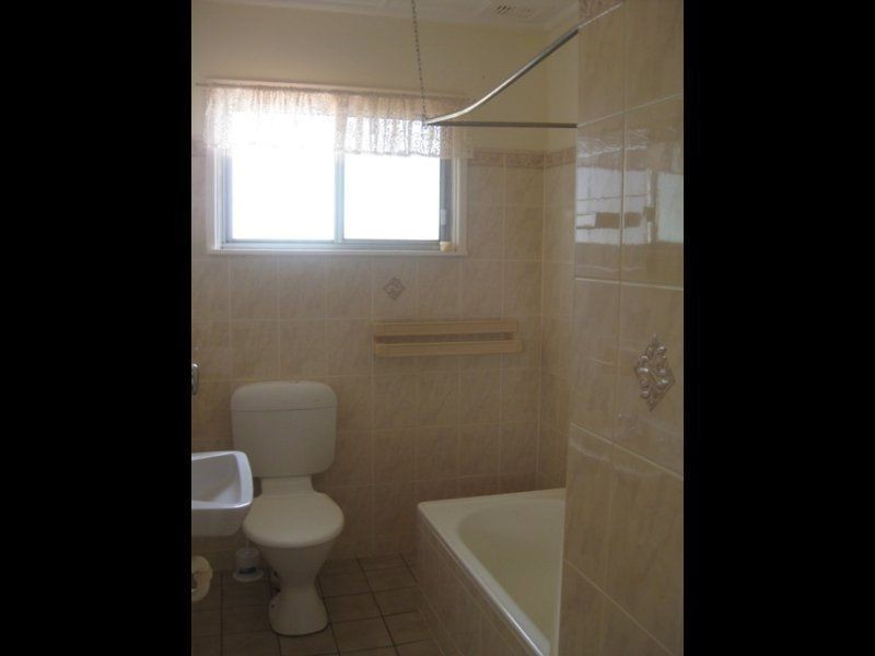 49 Green St, Cobar NSW 2835