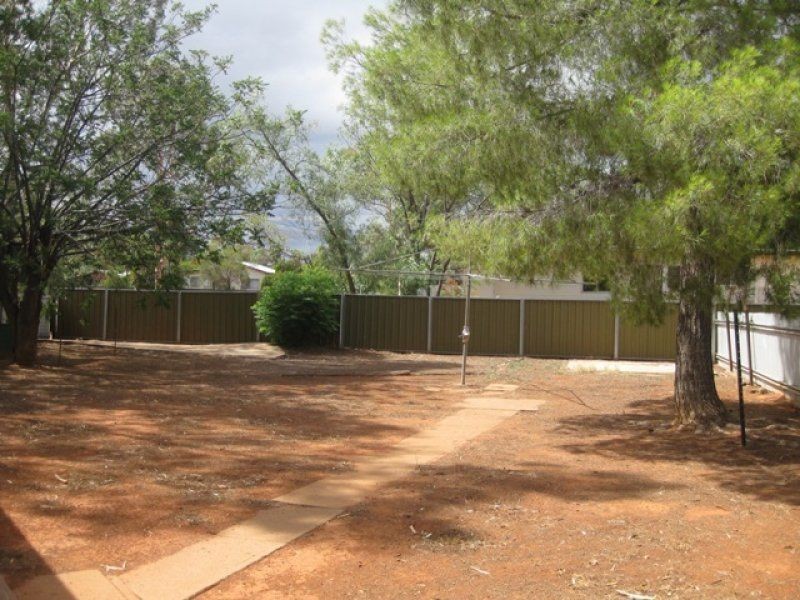 49 Green St, Cobar NSW 2835