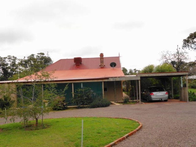 33 Nott Street, Melrose SA 5483