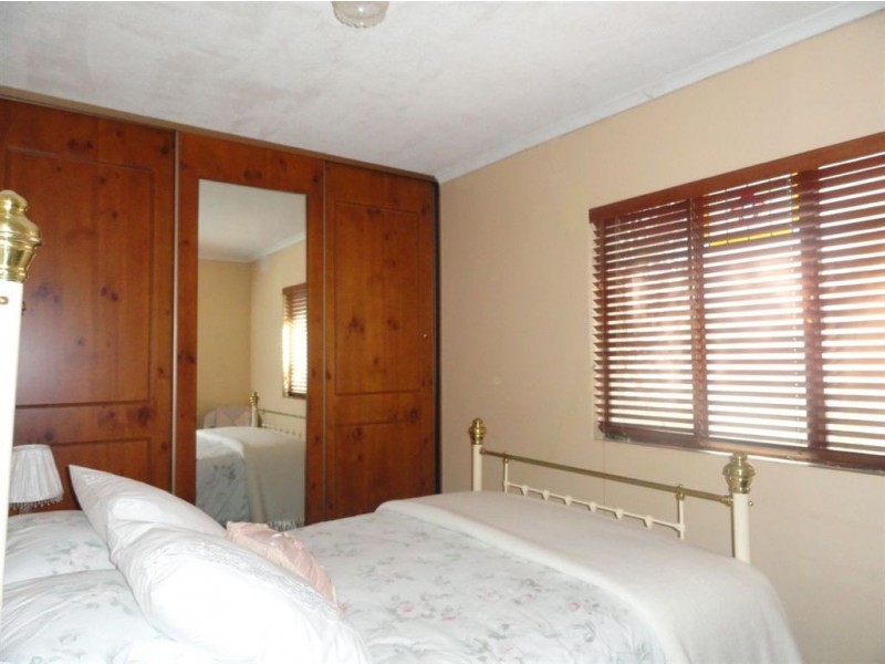 10 Stuart Street, Melrose SA 5483