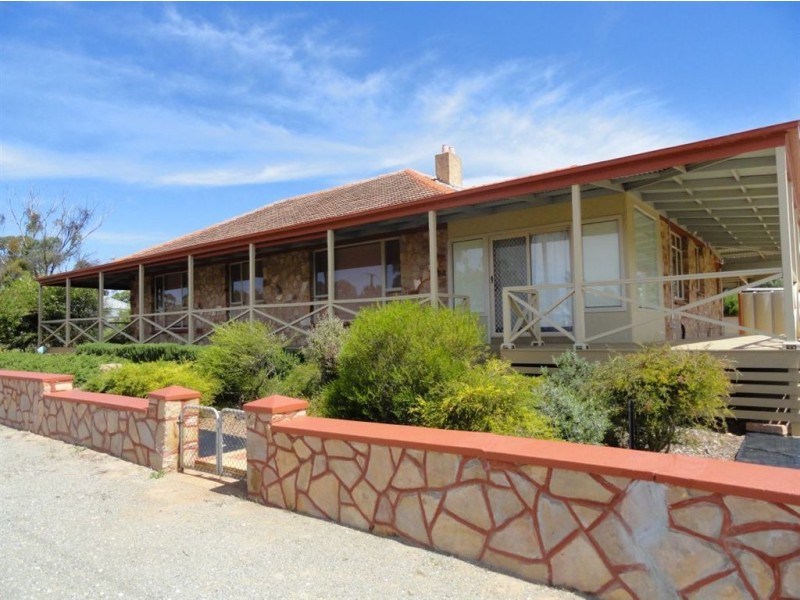 27 Nott Street, Melrose SA 5483