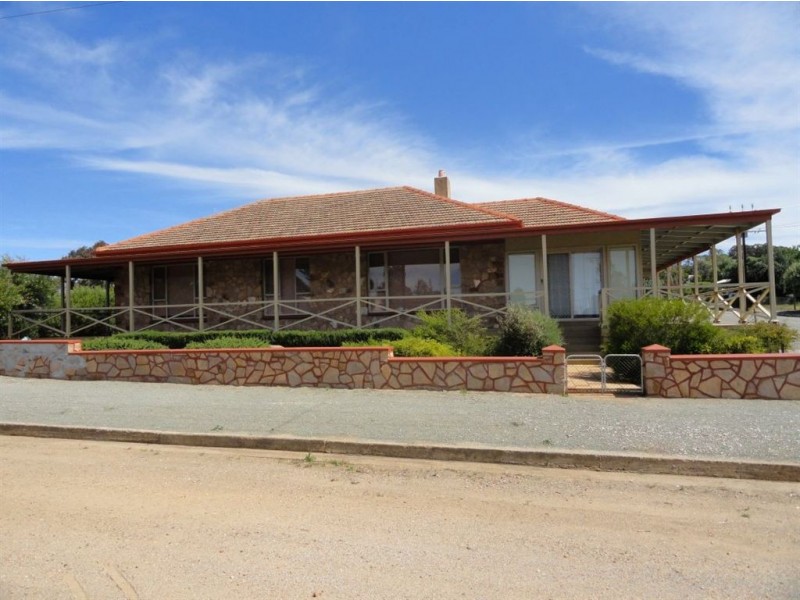 27 Nott Street, Melrose SA 5483