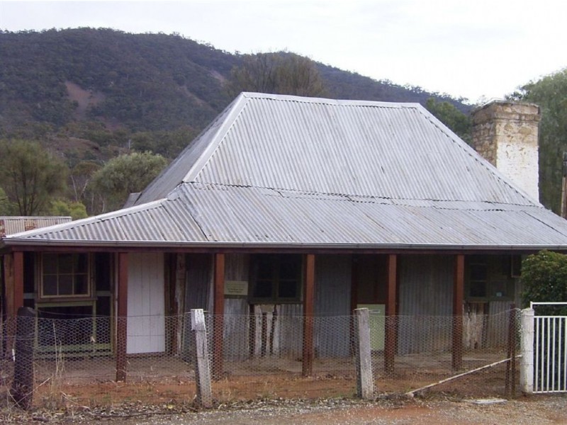 3 Searle Street, Melrose SA 5483